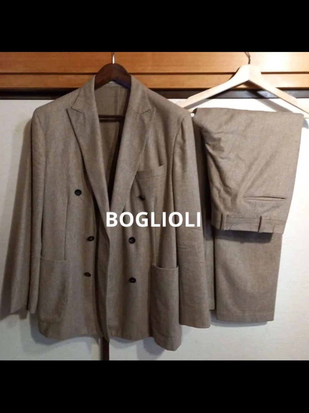 Boglioli Men's Light Beige Double-Breasted Suit